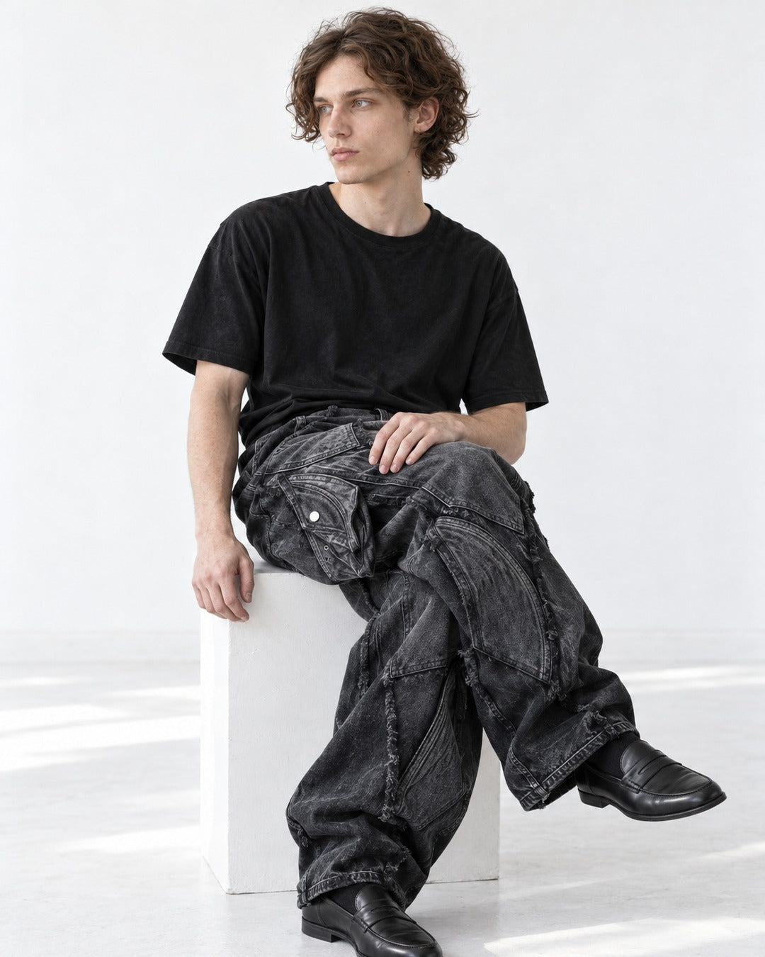 Raw-Edge Curved-Pocket Wide Denim