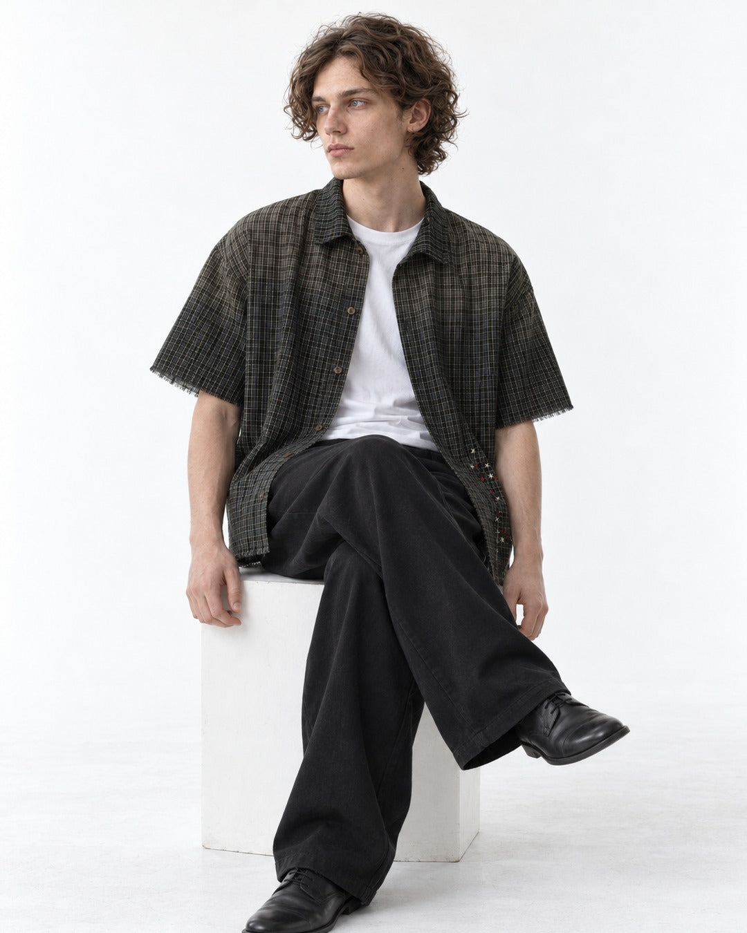 Frayed Hem Faded Plaid Short Sleeve Shirt
