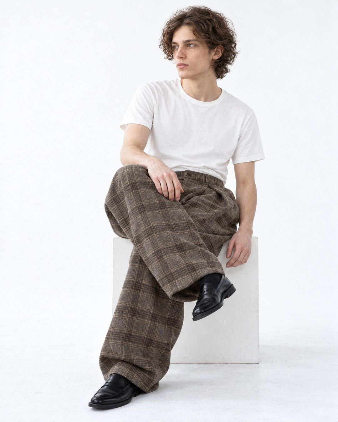 Plaid Pleated Wide-Leg Trousers