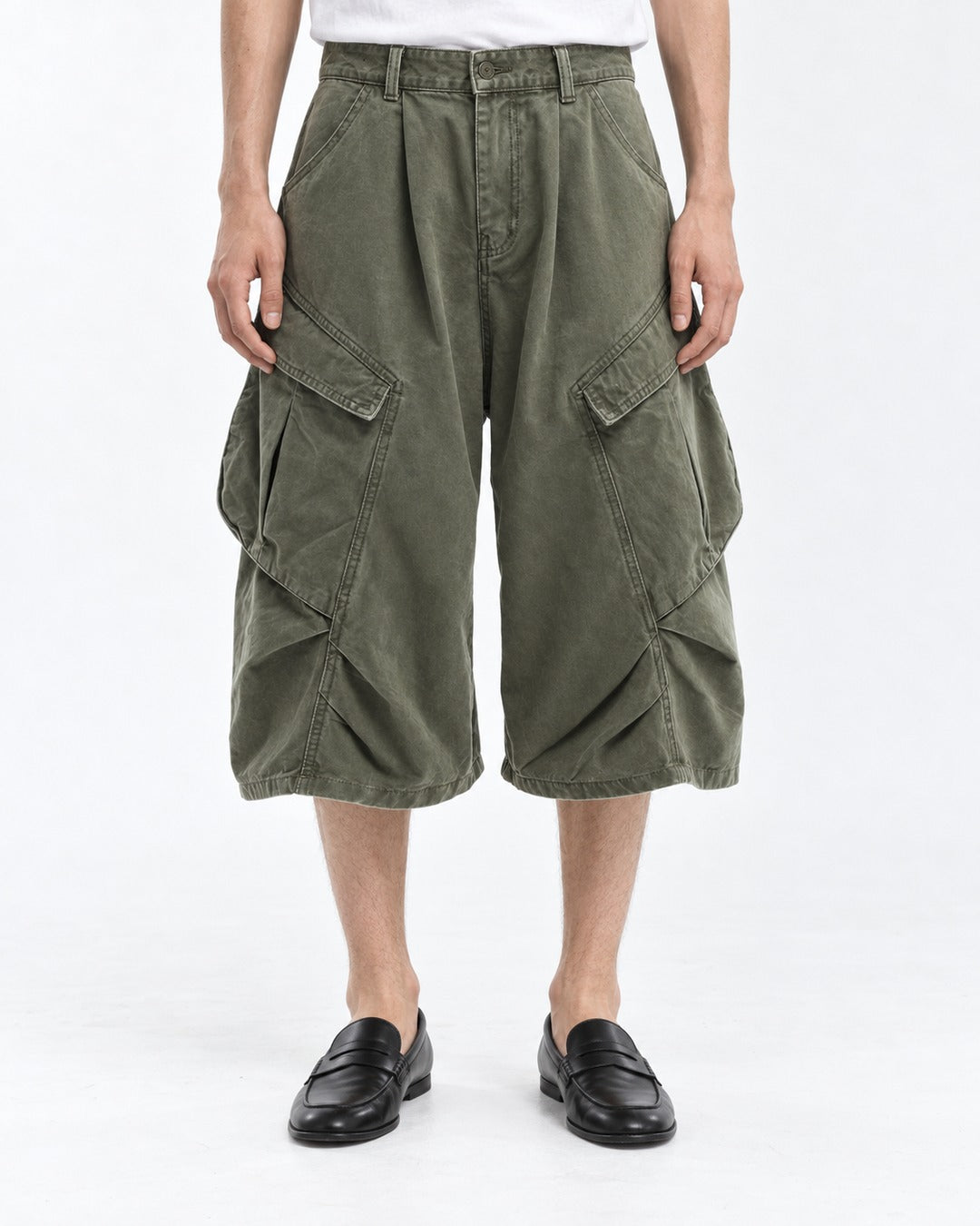Wide-Leg Cargo Shorts with Multiple Pockets