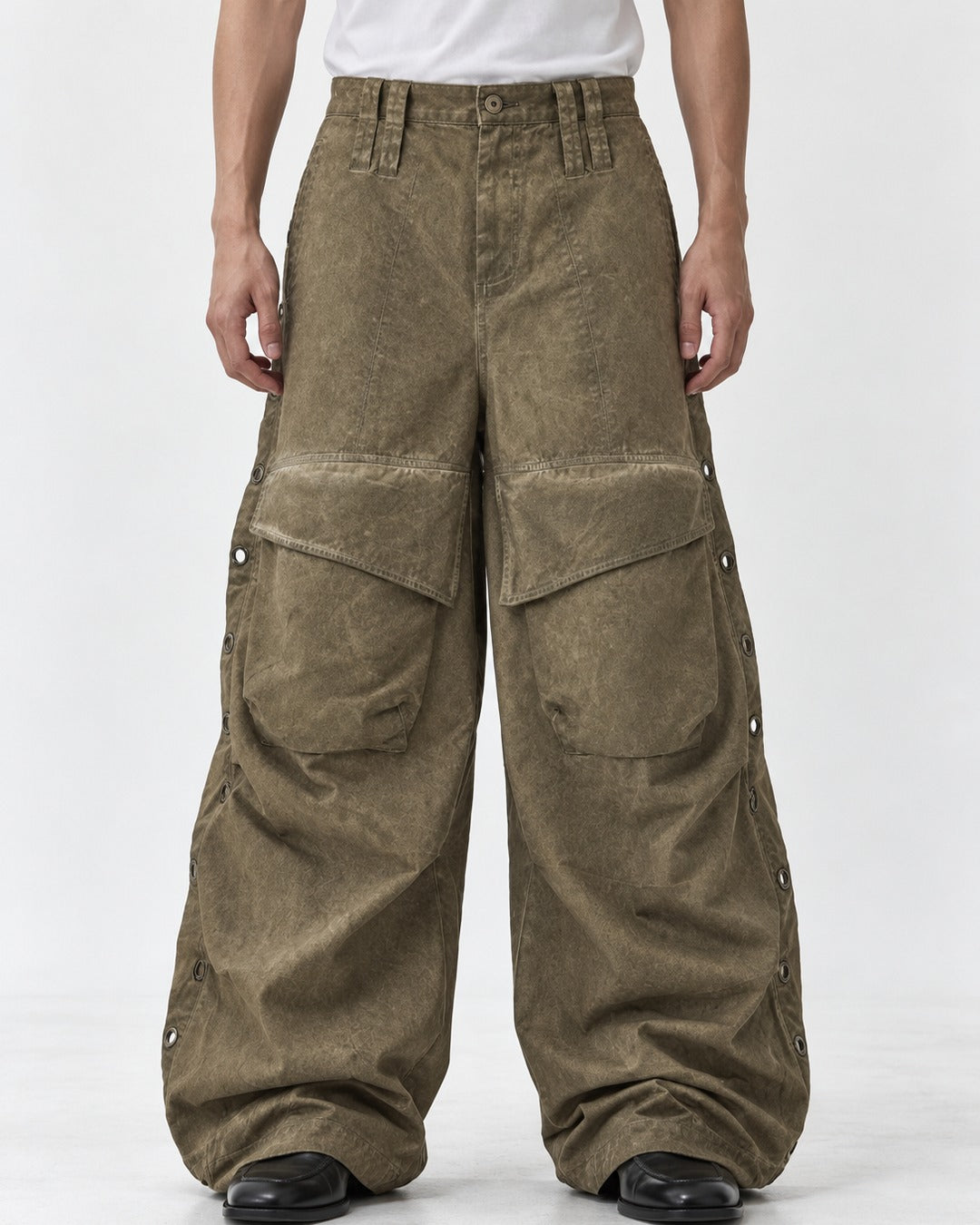 Eyelet Side Washed Wide-Leg Cargo Pants