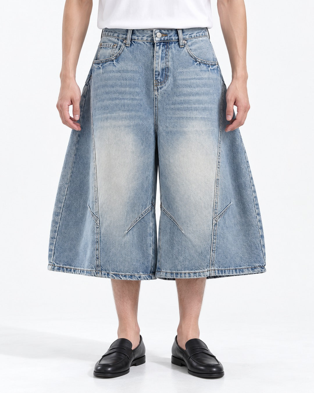 Curved Panel Cropped Denim Pants