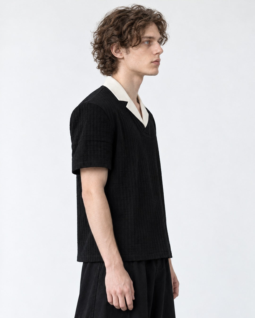 Contrast Lapel Textured V-Neck Tee