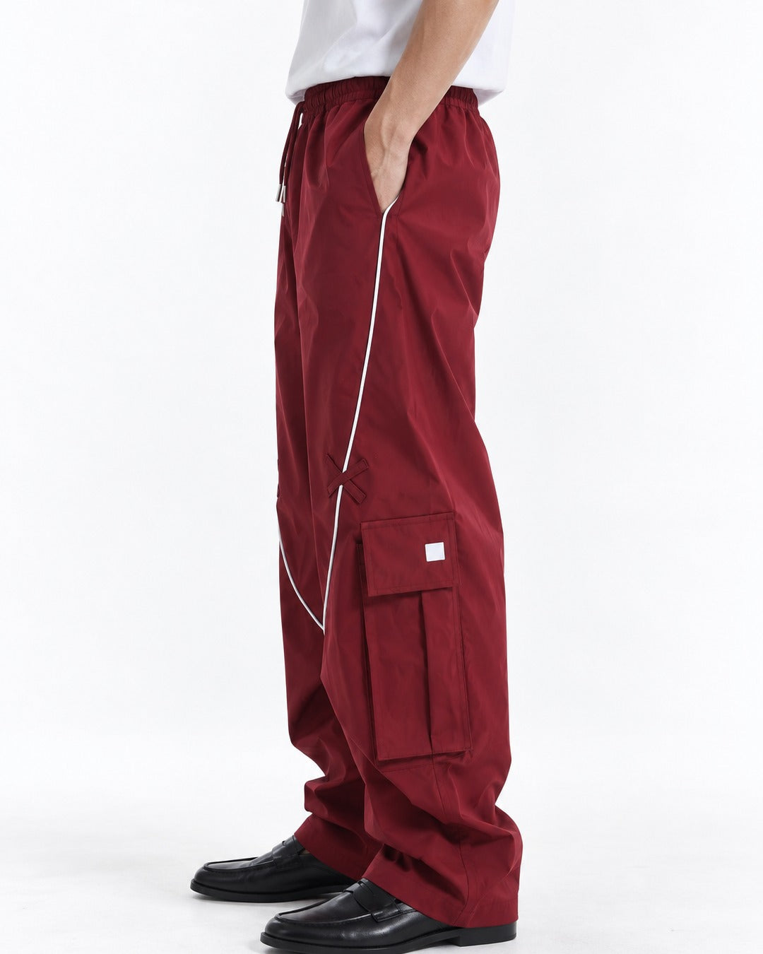 Contrast-Piping Wide-Leg Cargo Pants
