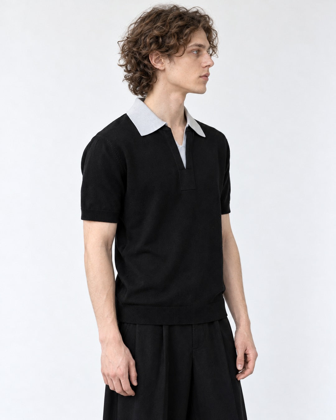 Gray Collar Black Knit Polo Shirt