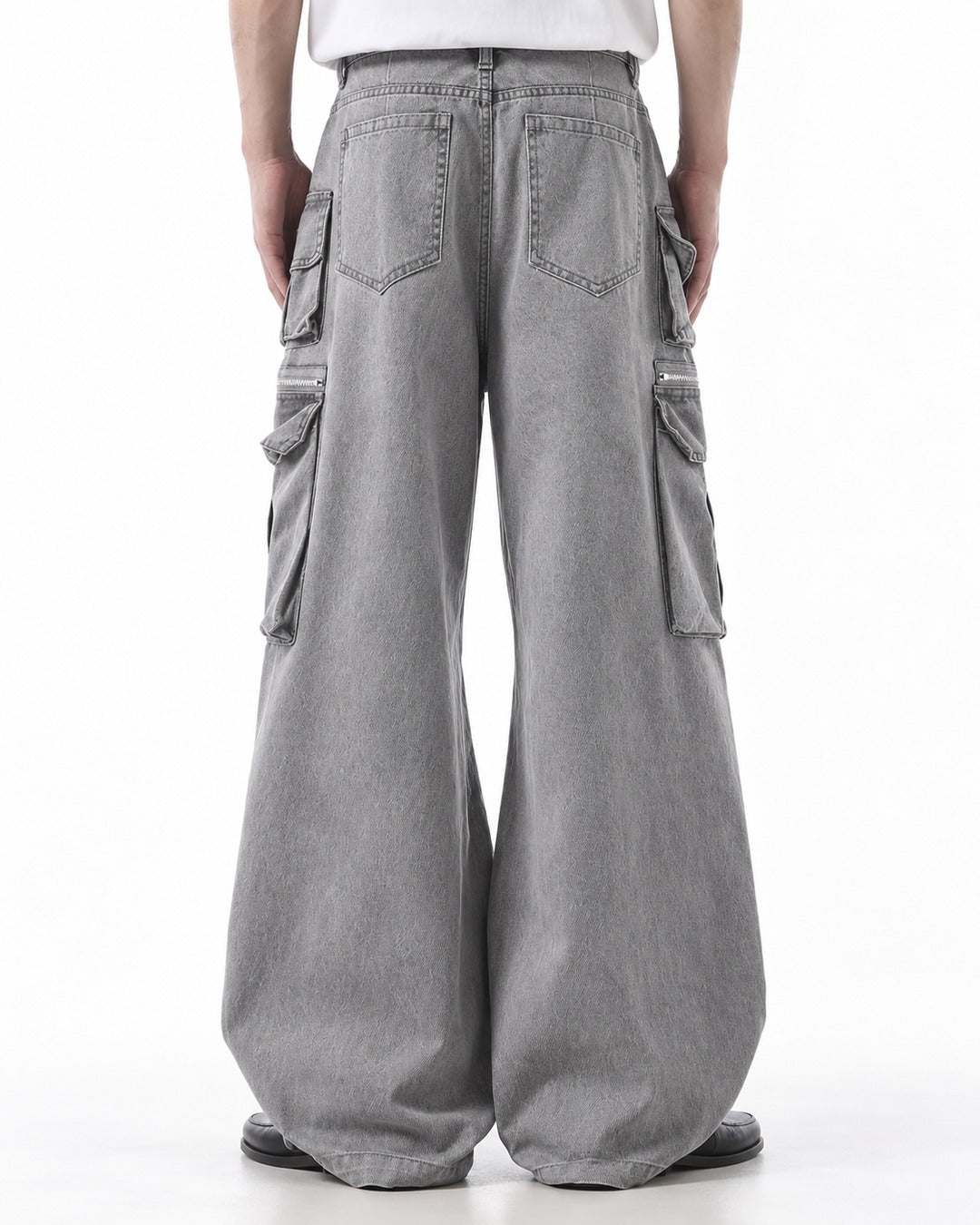 Multi Pocket Pleated Flare Cargo Pants