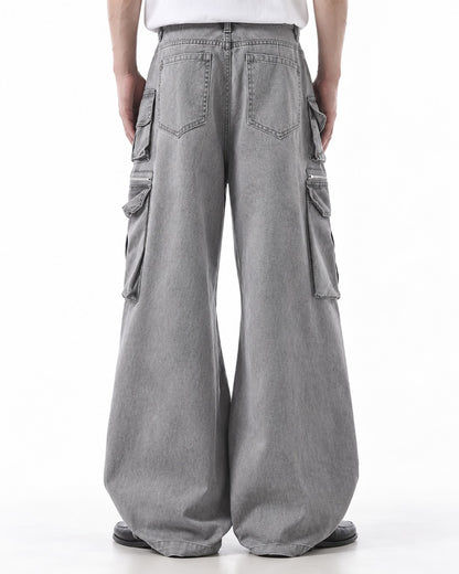 Multi Pocket Pleated Flare Cargo Pants