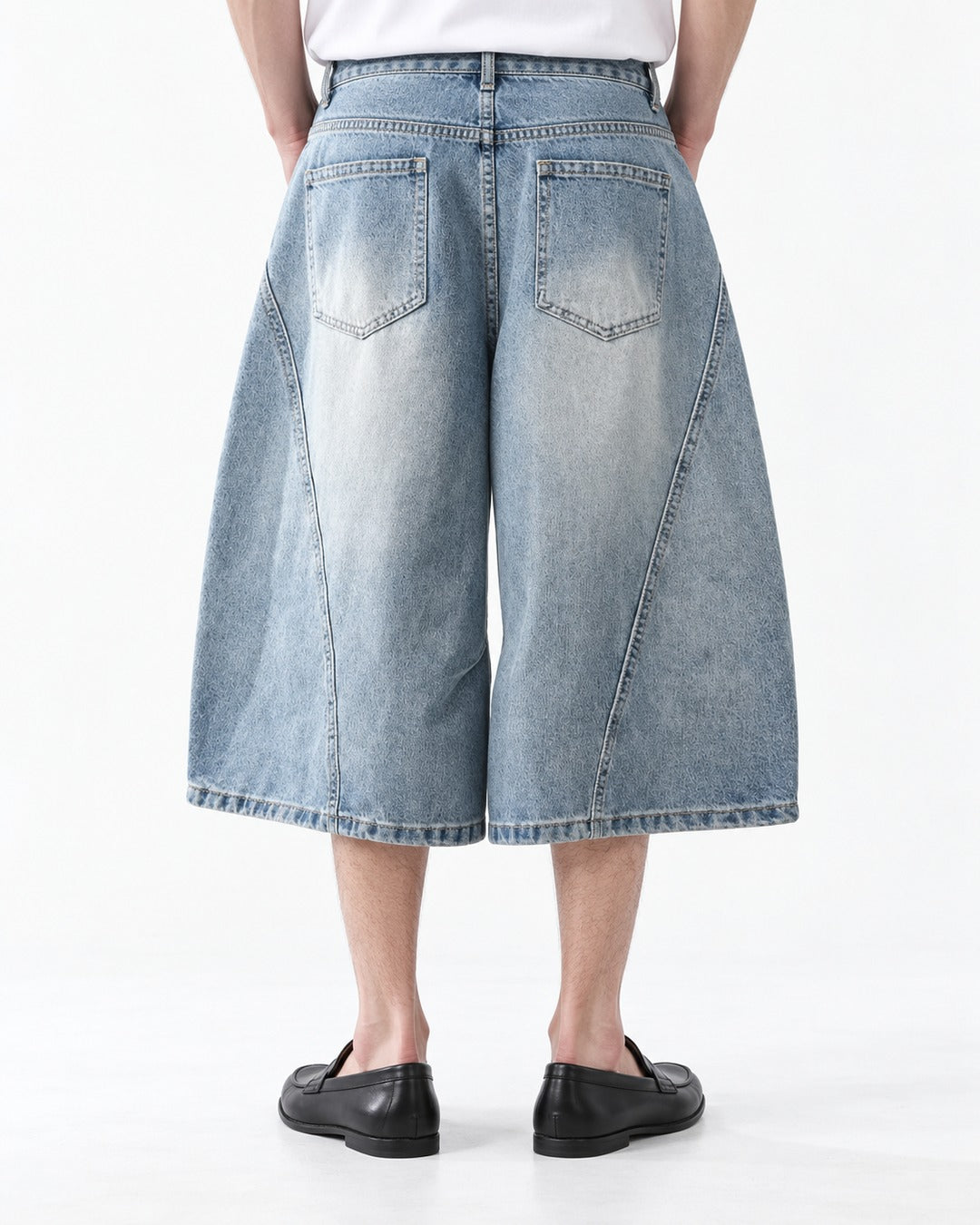 Curved Panel Cropped Denim Pants