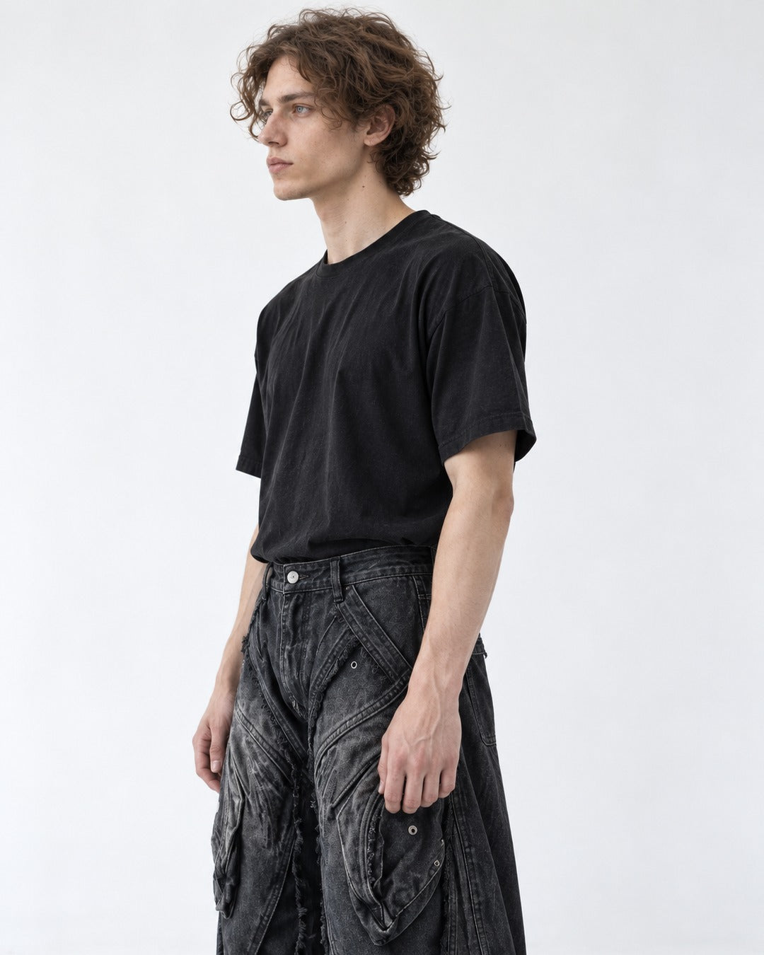 Raw-Edge Curved-Pocket Wide Denim