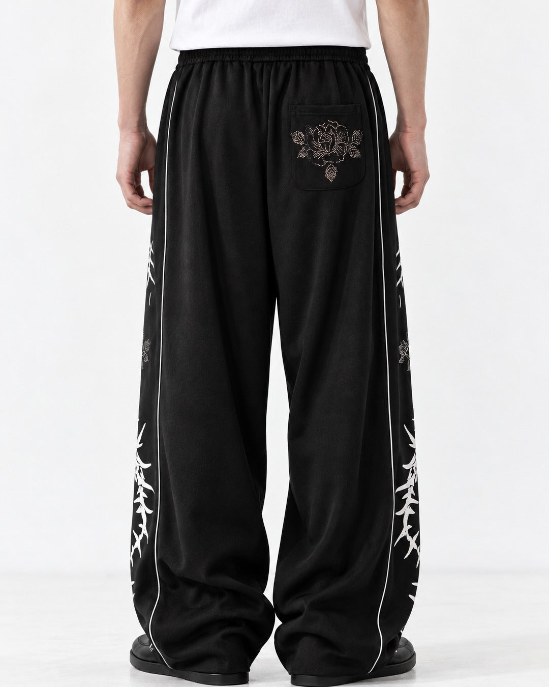 Tribal Thorn Print Sweatpants