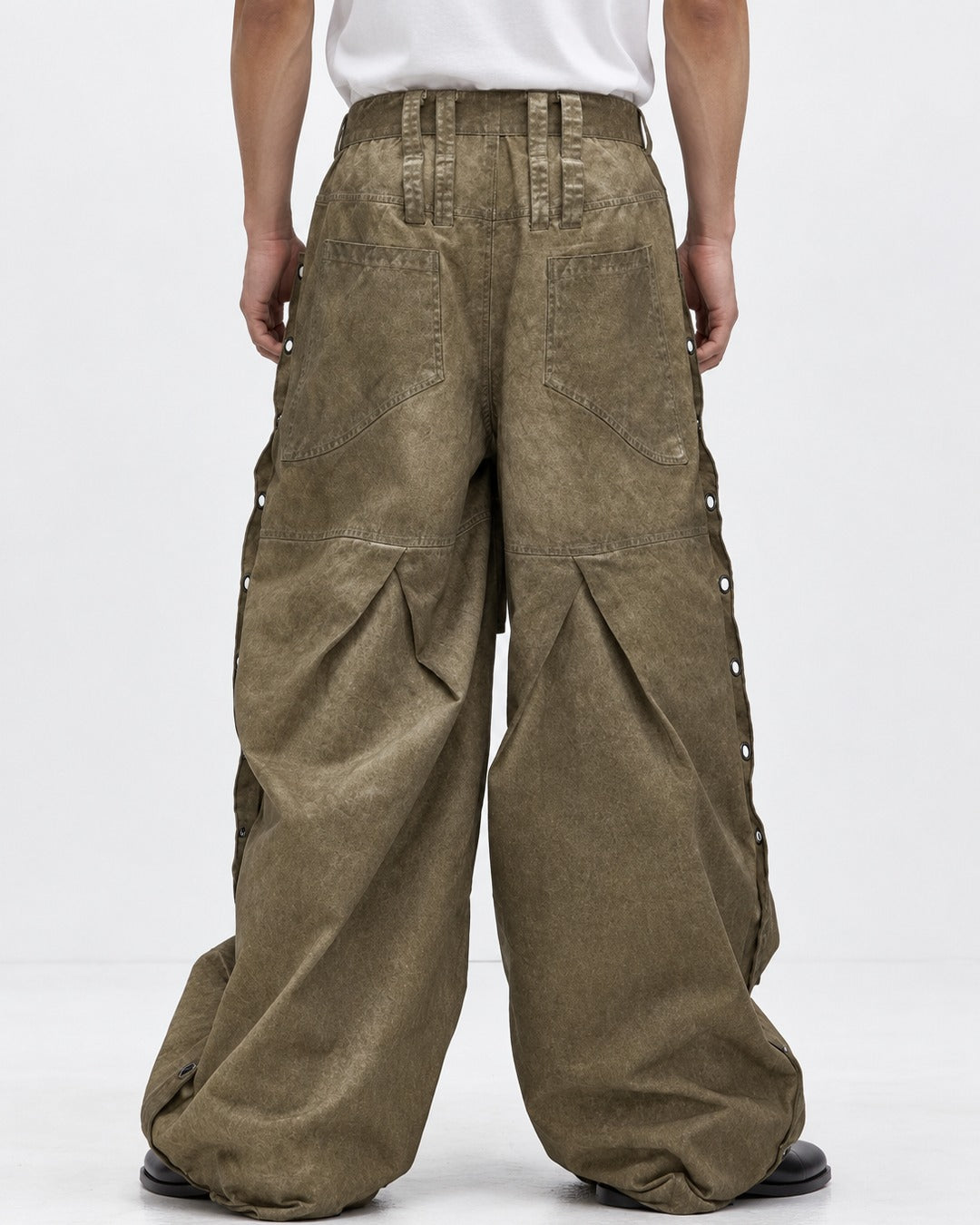 Eyelet Side Washed Wide-Leg Cargo Pants
