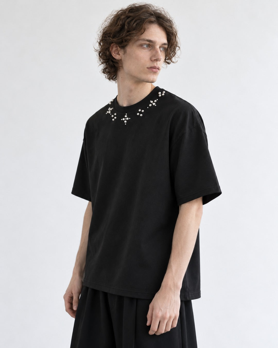 Pearl Flower Neckline T-Shirt