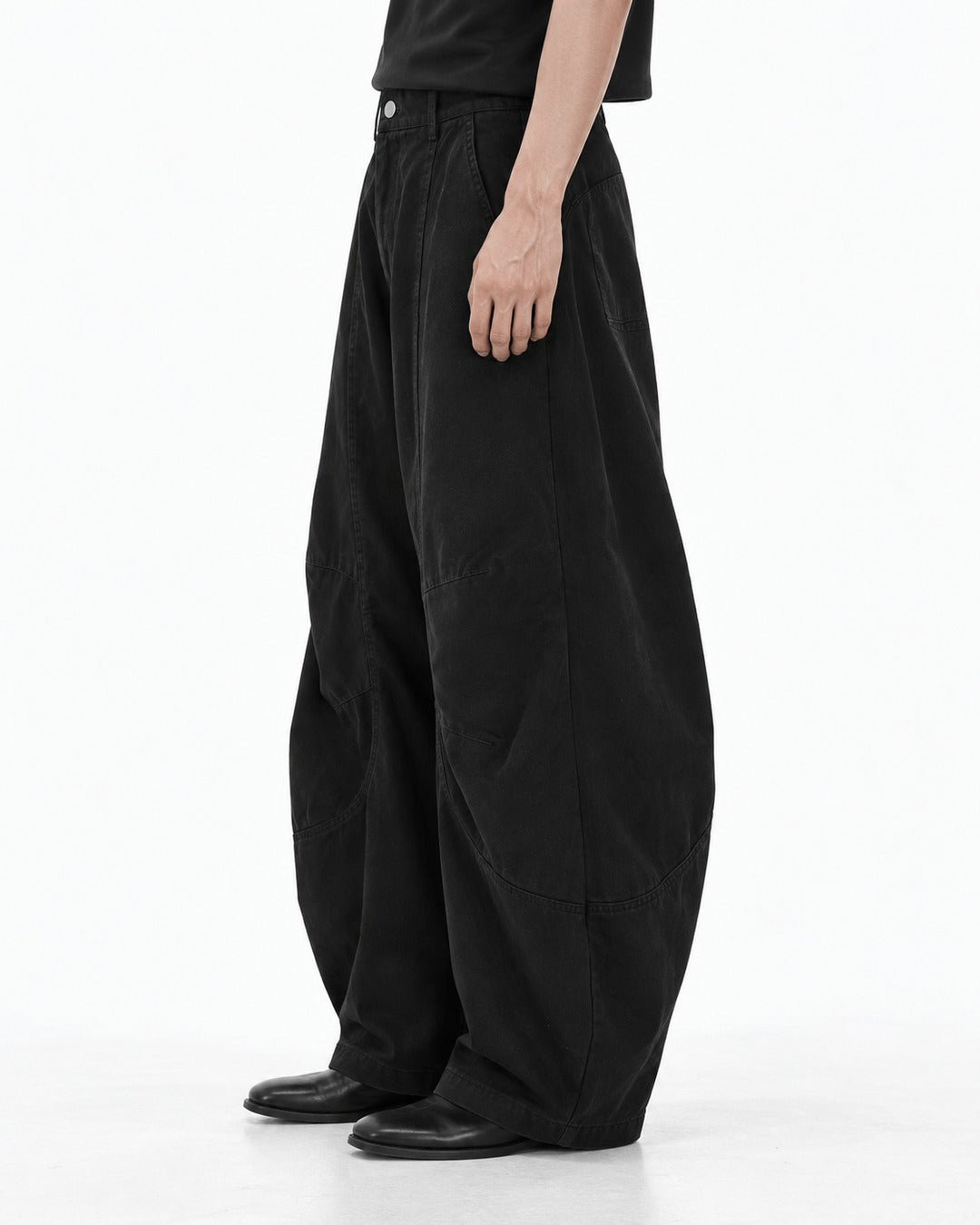 Barrel-Leg Panel Cargo Pants