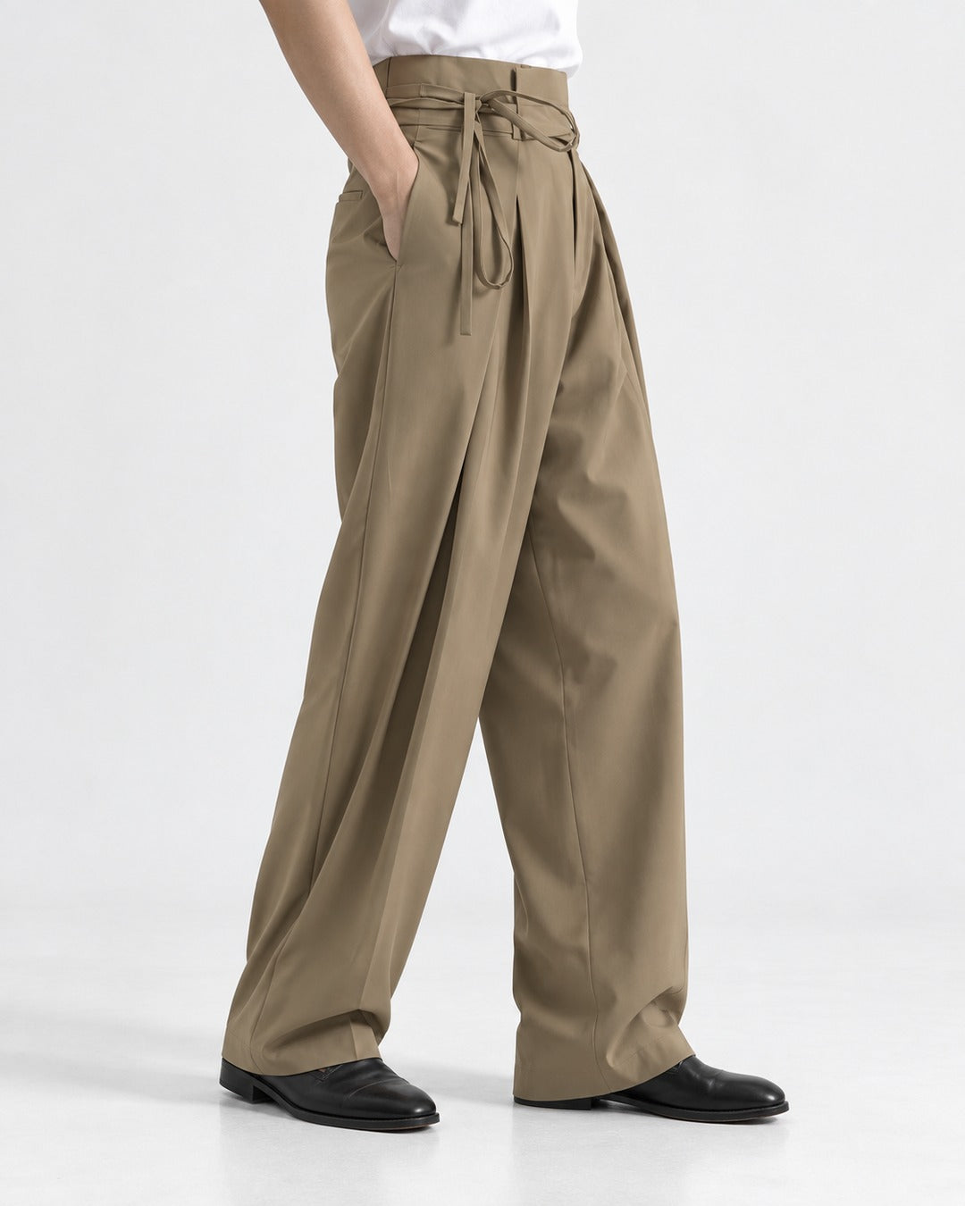 Tie-Waist Pleated Wide Trousers