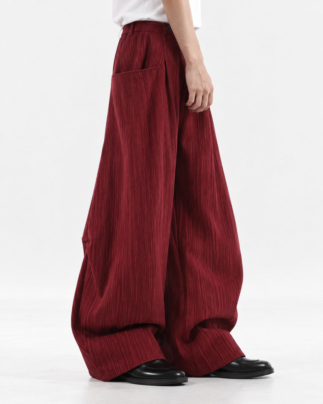 Textured Barrel Wide-Leg Pants