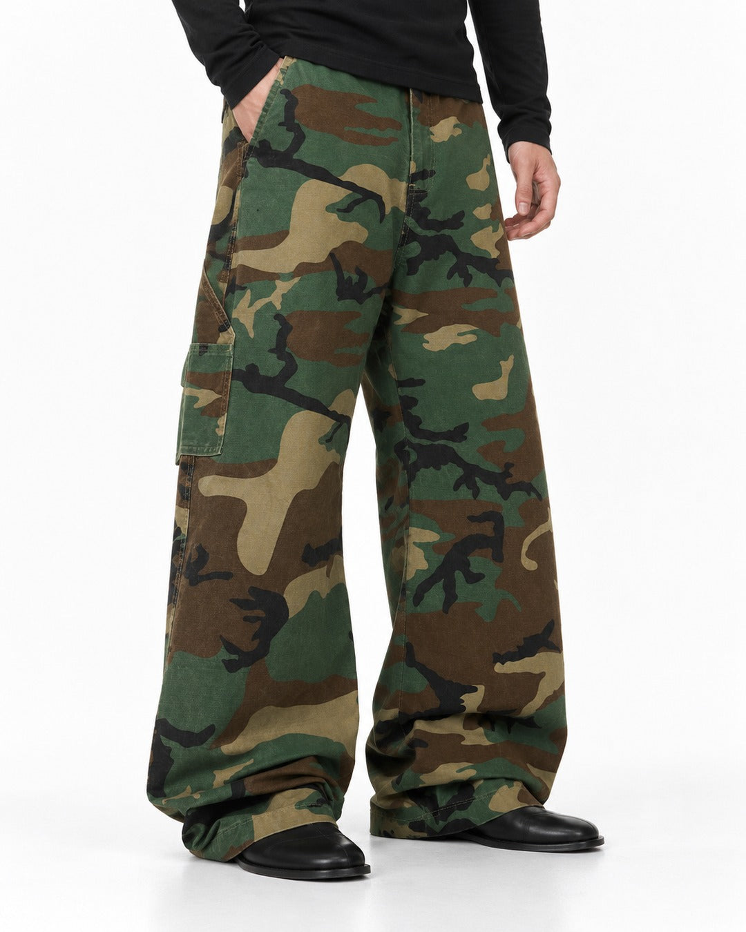 Woodland Camouflage Wide-Leg Cargo Pants