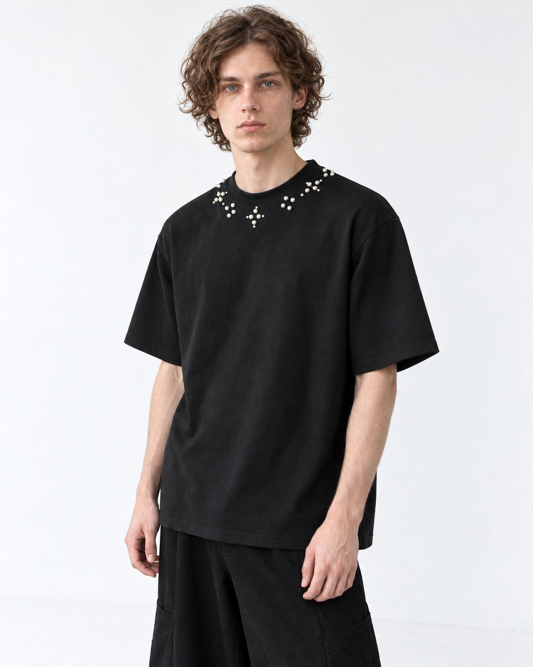 Pearl Flower Neckline T-Shirt