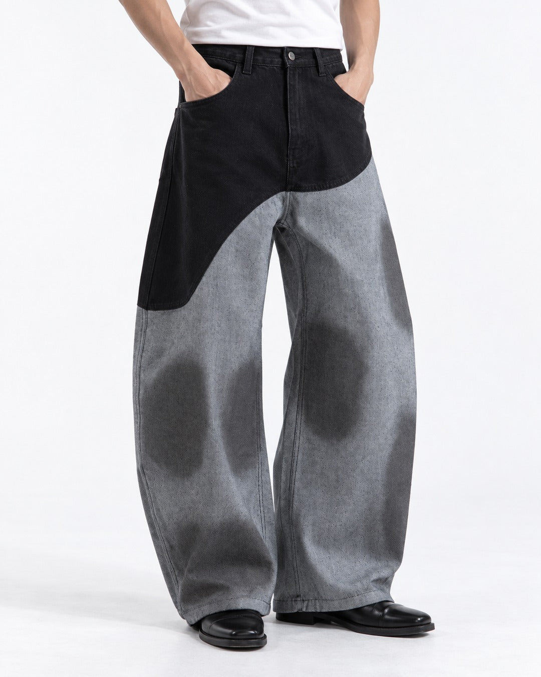 Curved Color-Block Wide-Leg Jeans