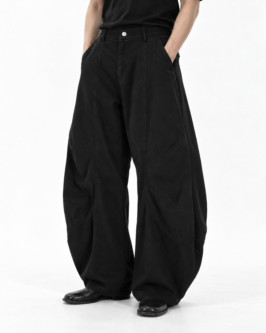 Barrel-Leg Panel Cargo Pants