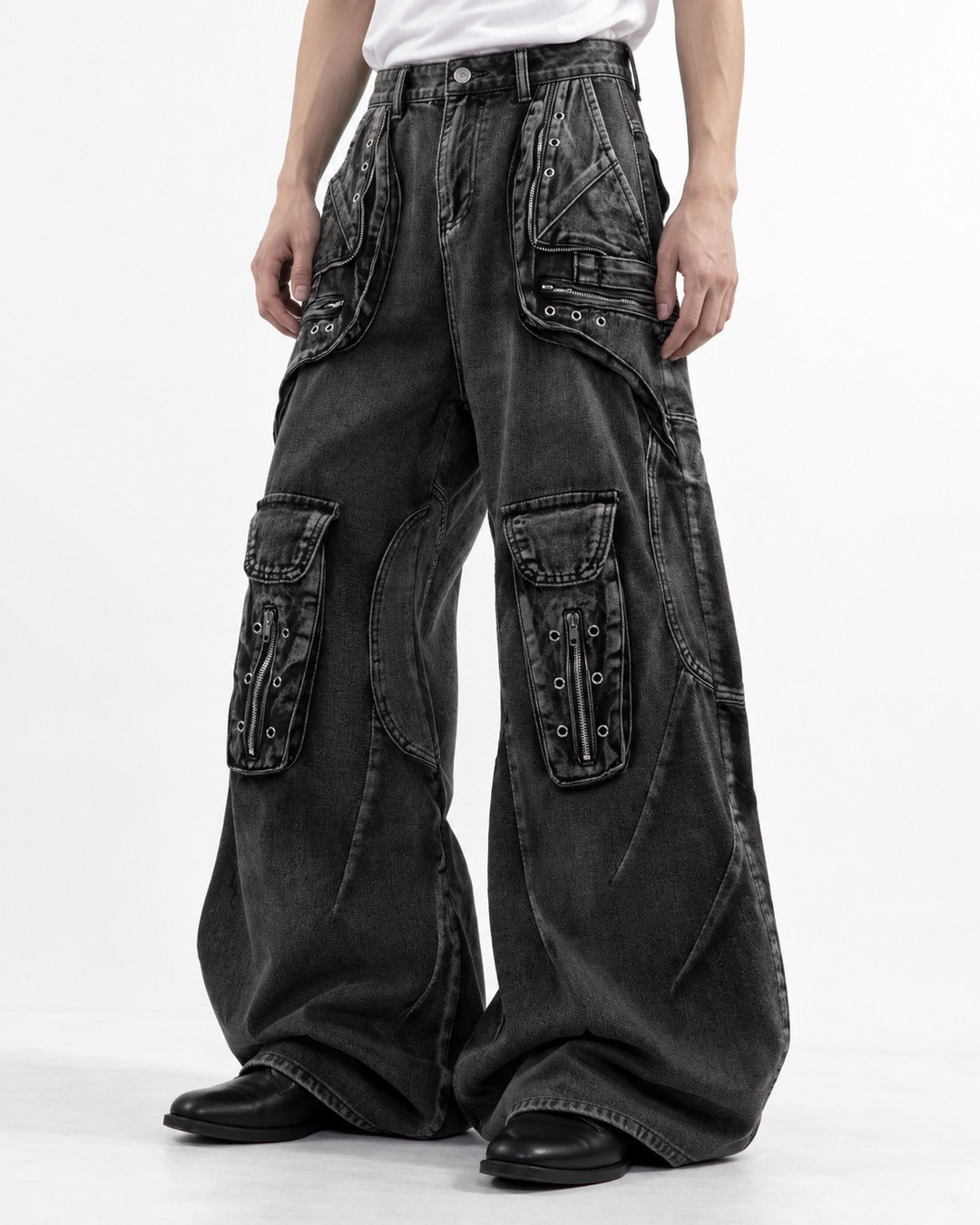 Eyelet Cargo Pocket Wide-Leg Jeans