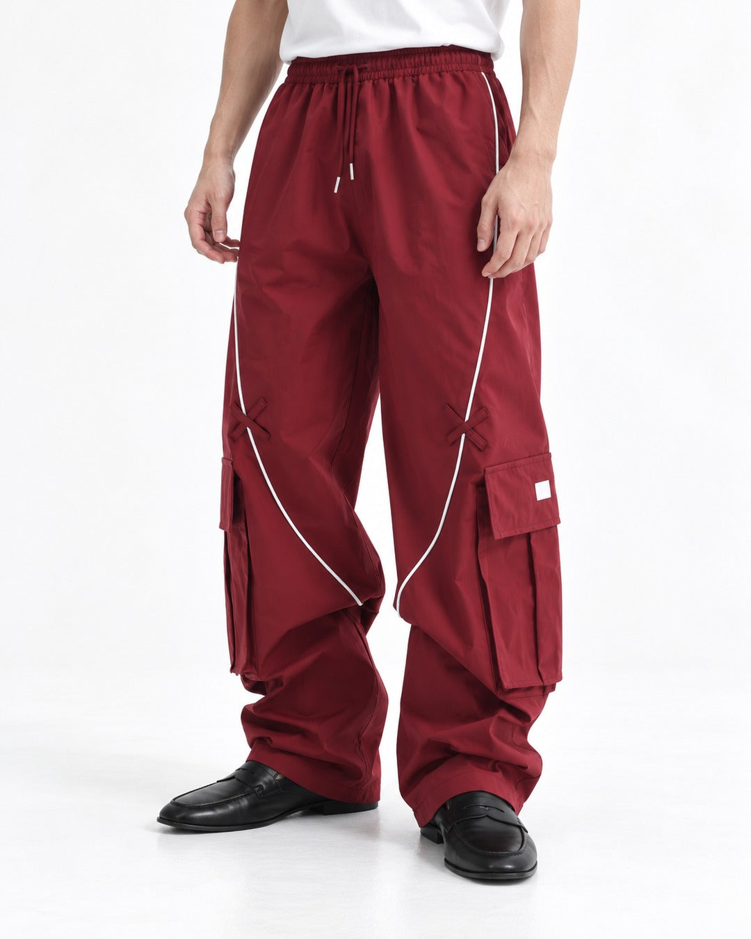 Contrast-Piping Wide-Leg Cargo Pants