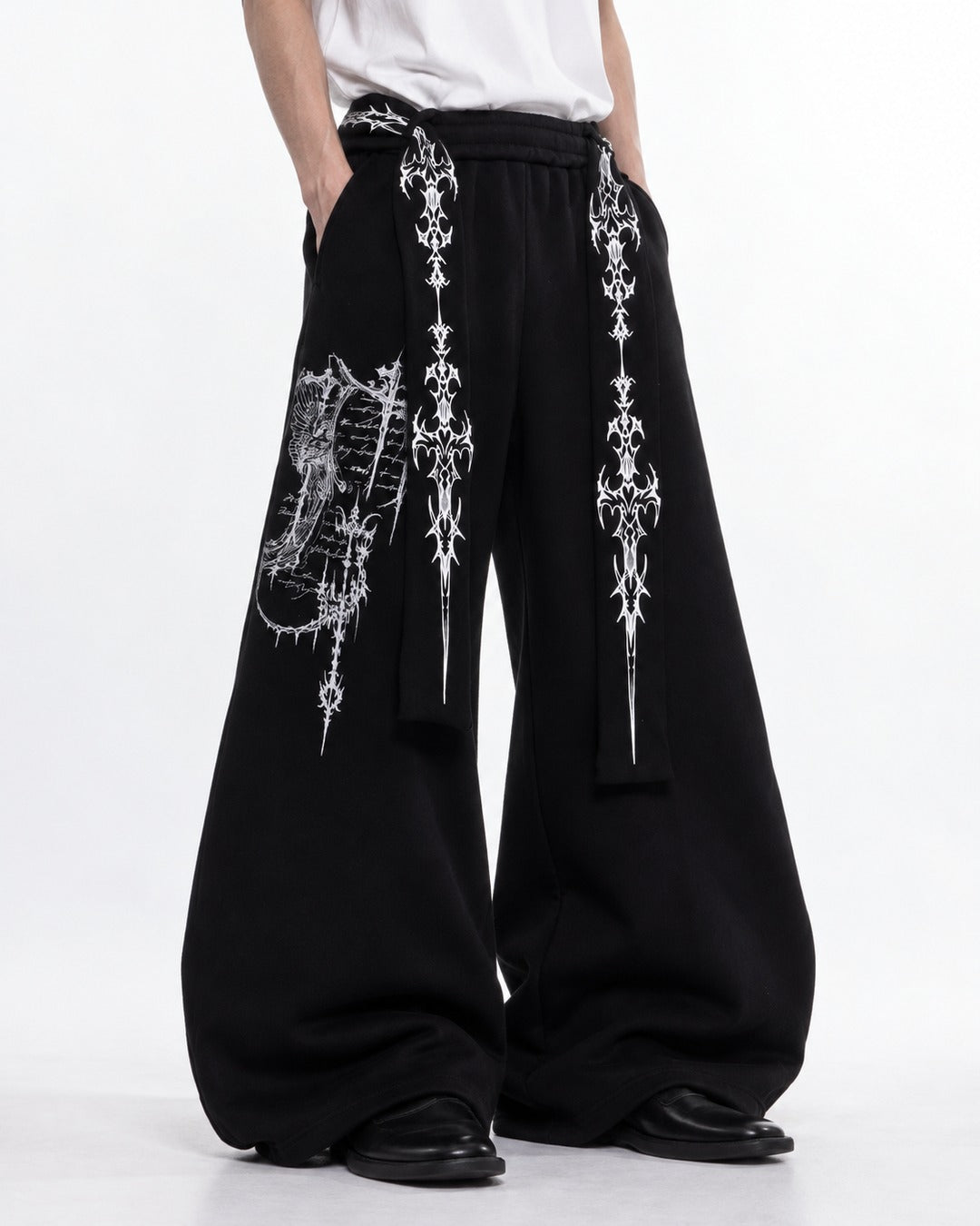 Thorn Print Lace-Up Sweatpants