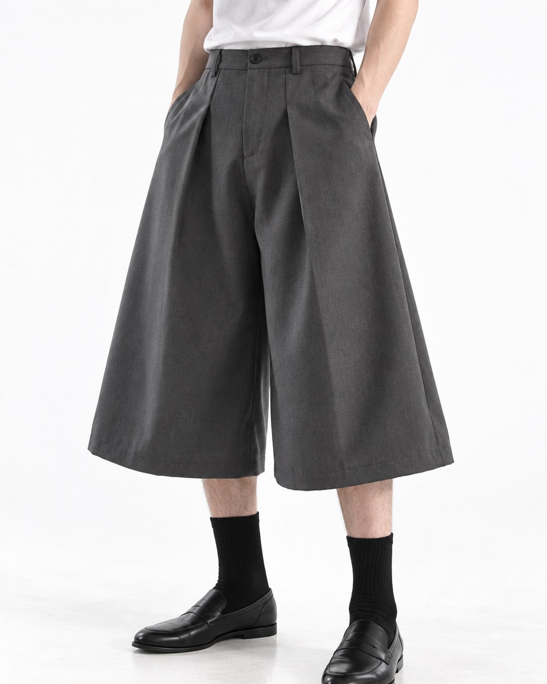 Deep Pleat Flared Cropped Trousers