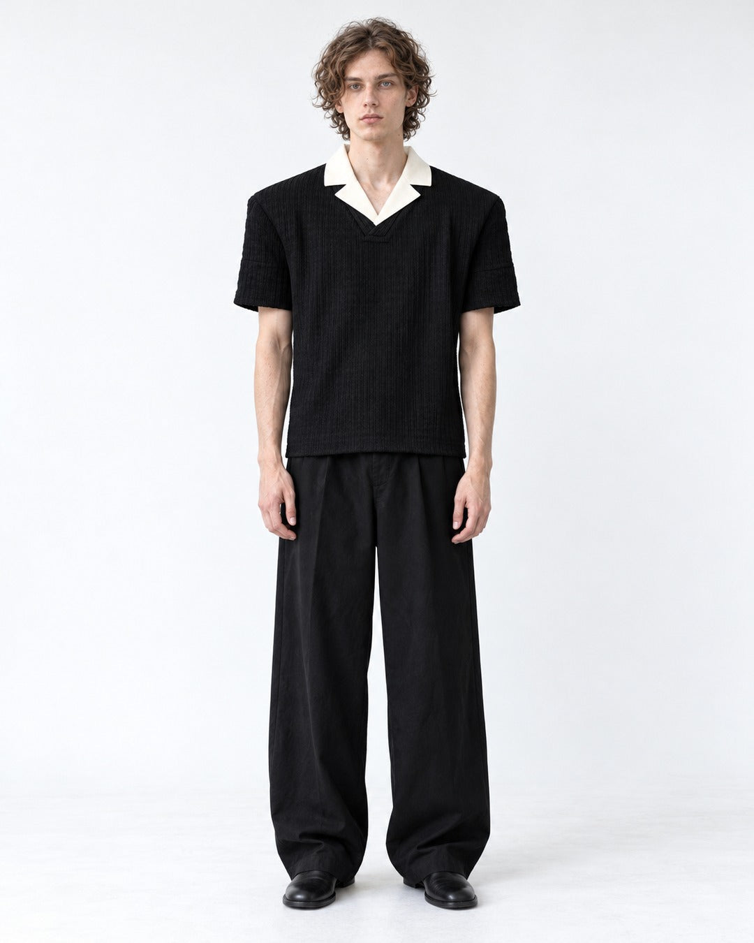 Contrast Lapel Textured V-Neck Tee