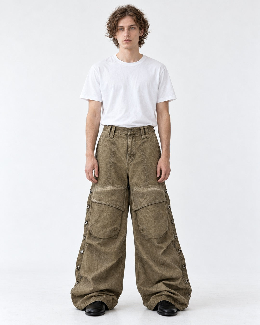 Eyelet Side Washed Wide-Leg Cargo Pants