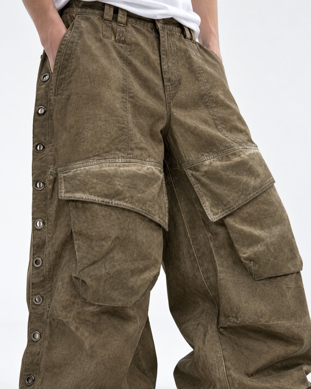 Eyelet Side Washed Wide-Leg Cargo Pants
