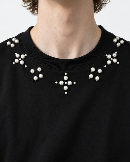 Pearl Flower Neckline T-Shirt