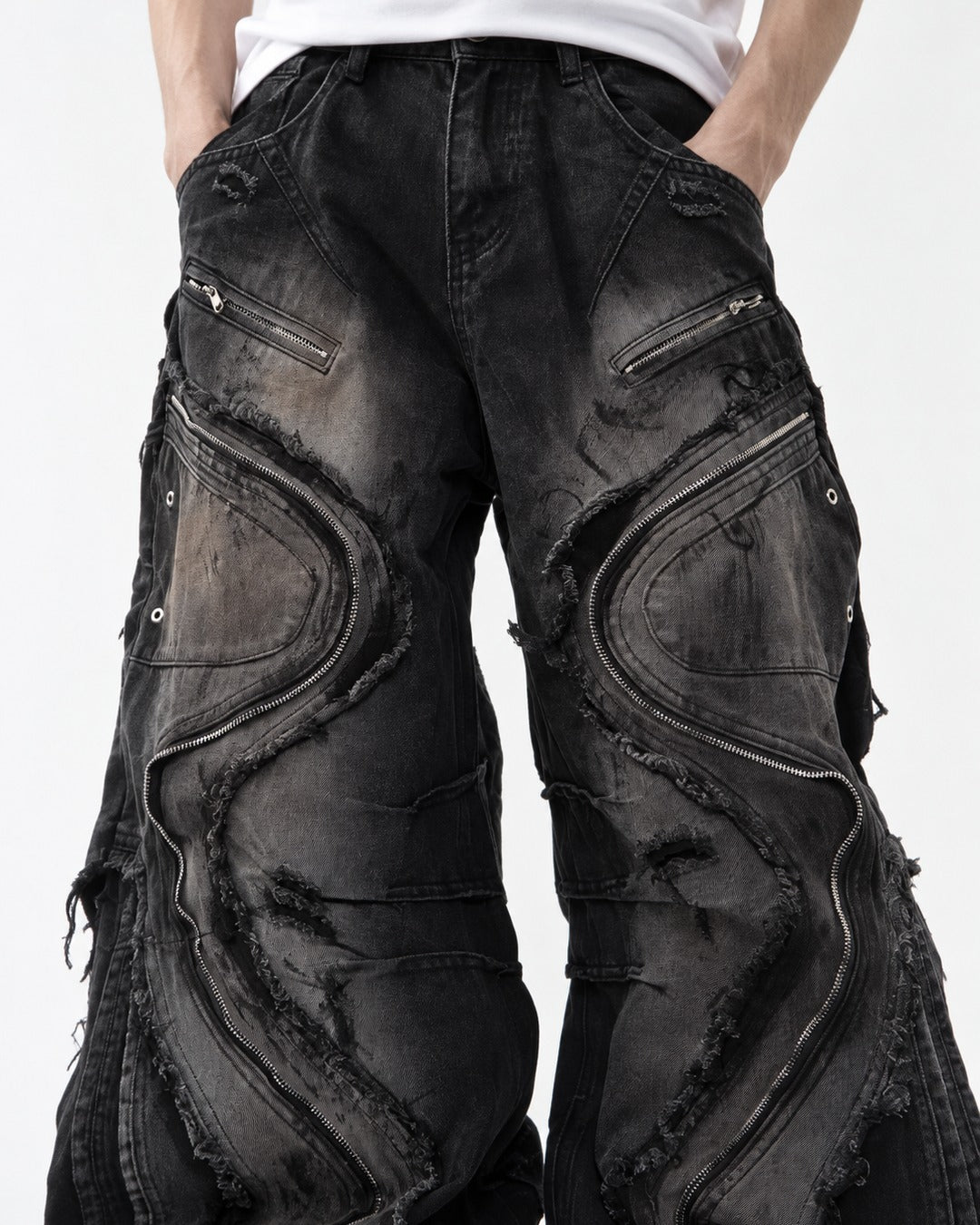 Wavy Panel Frayed Zip Jeans