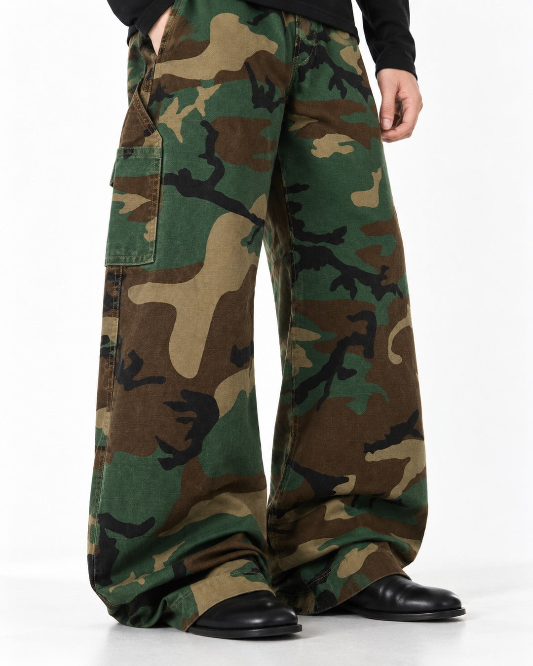 Woodland Camouflage Wide-Leg Cargo Pants