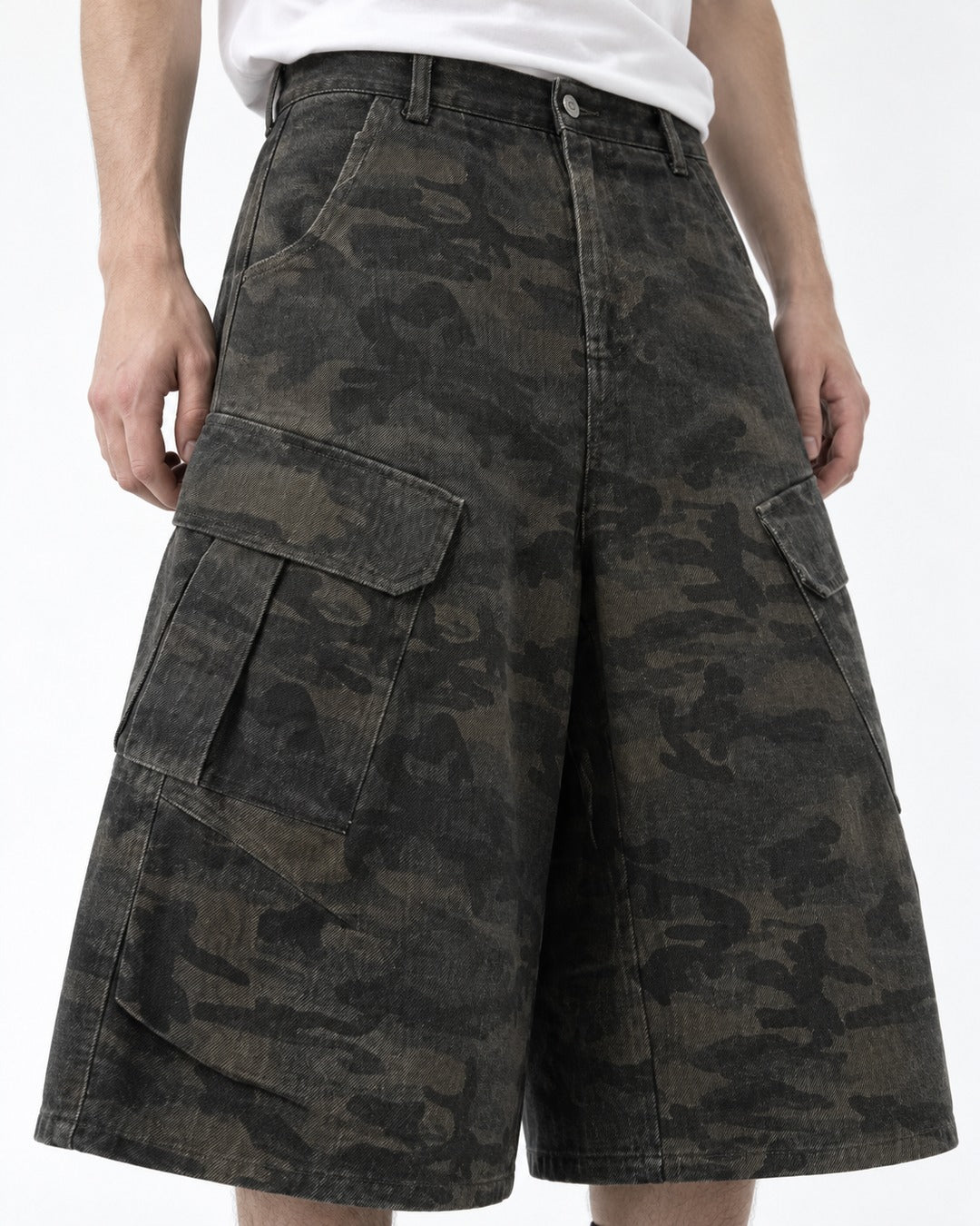 Camouflage Cargo Wide Shorts