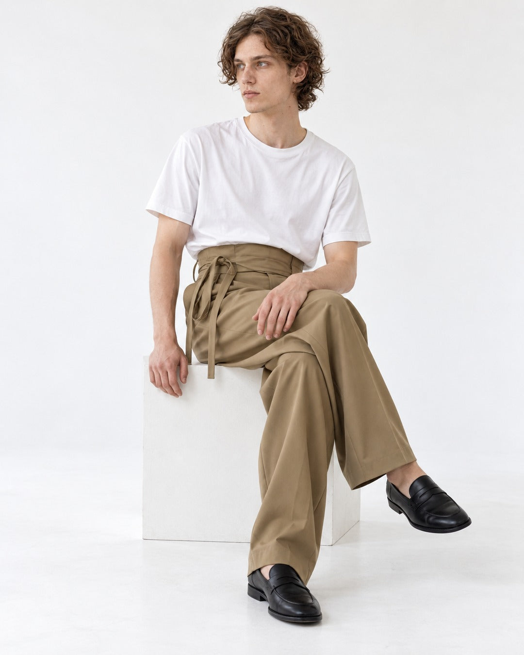 Tie-Waist Pleated Wide Trousers