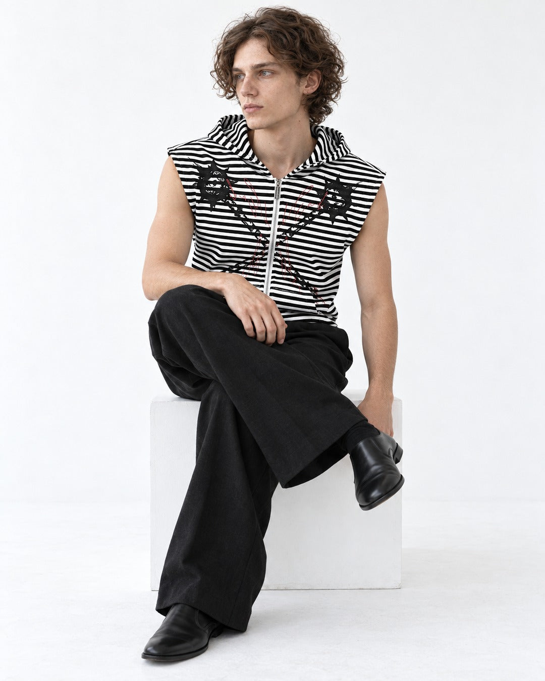 Striped Zip Hooded Vest with Spiked Chain Print