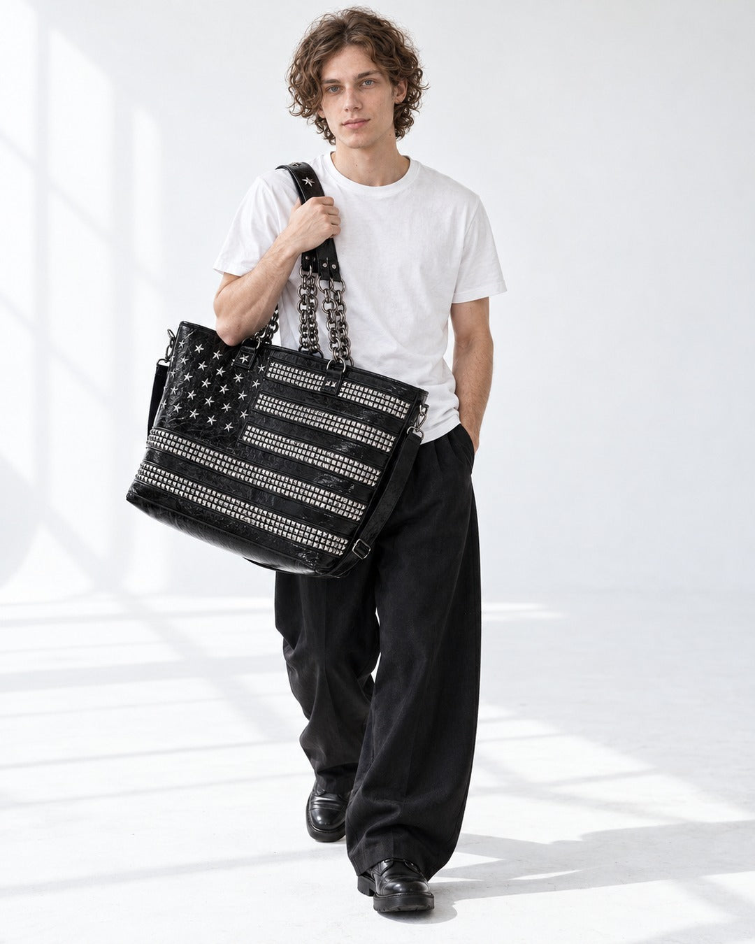 Star Stud Chain Tote Bag