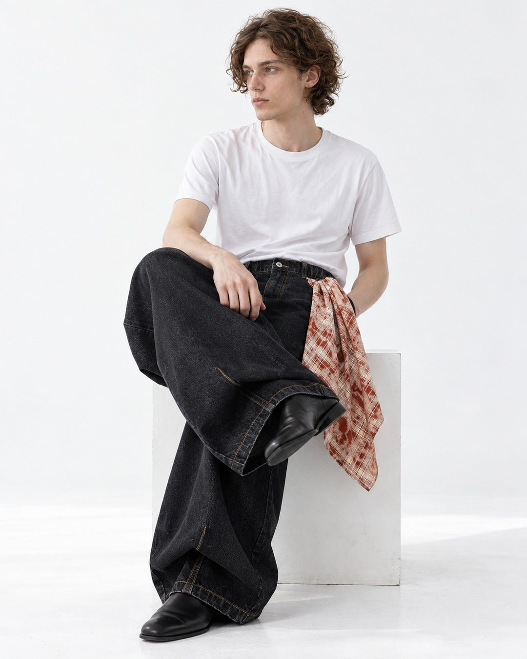 Scarf Detail Wide-Leg Jeans