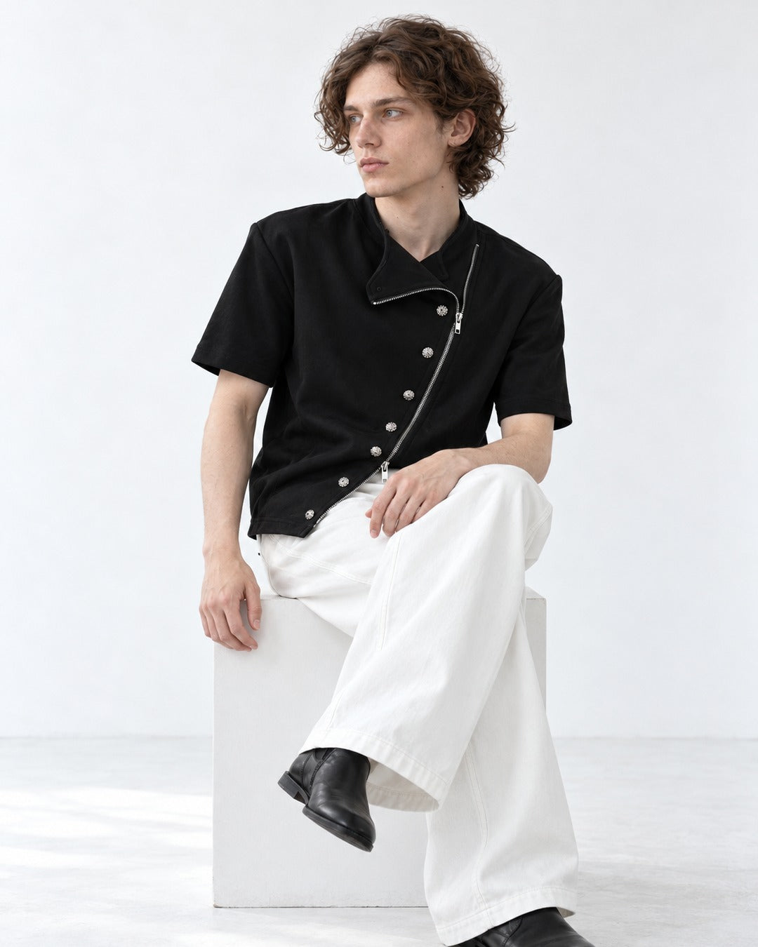 Diagonal Zip Stand Collar Top