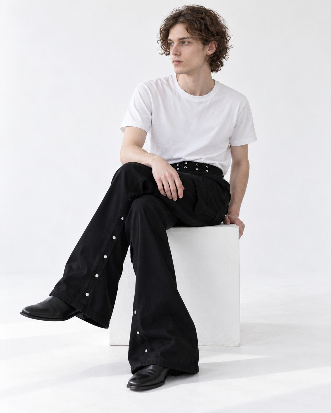 Snap-Trim Flared Cargo Pants