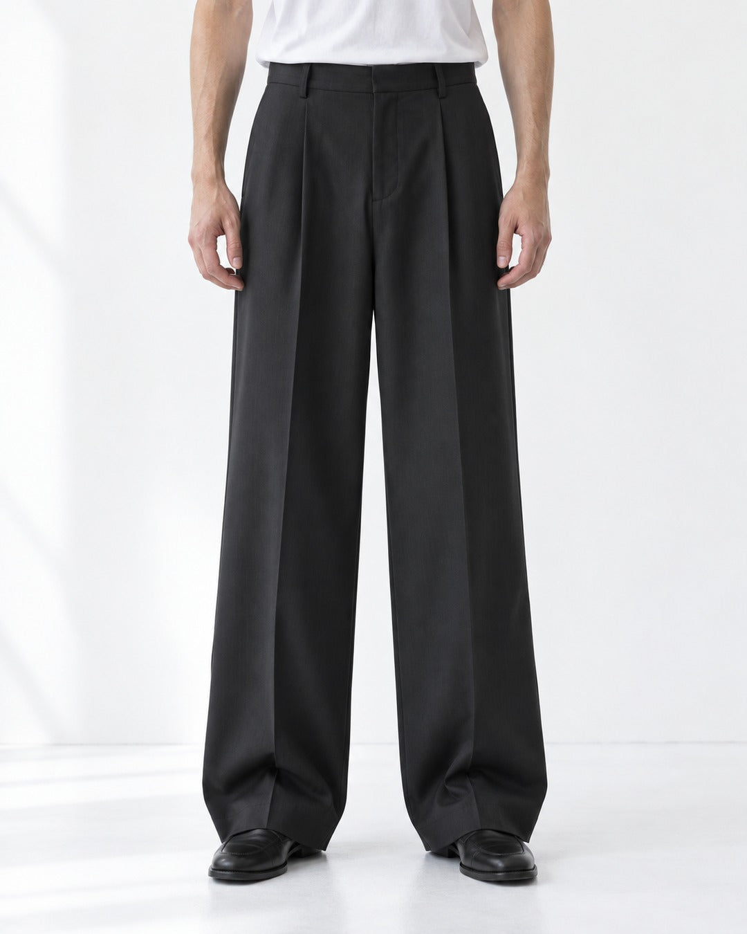 Single-Pleat Wide-Leg Trousers