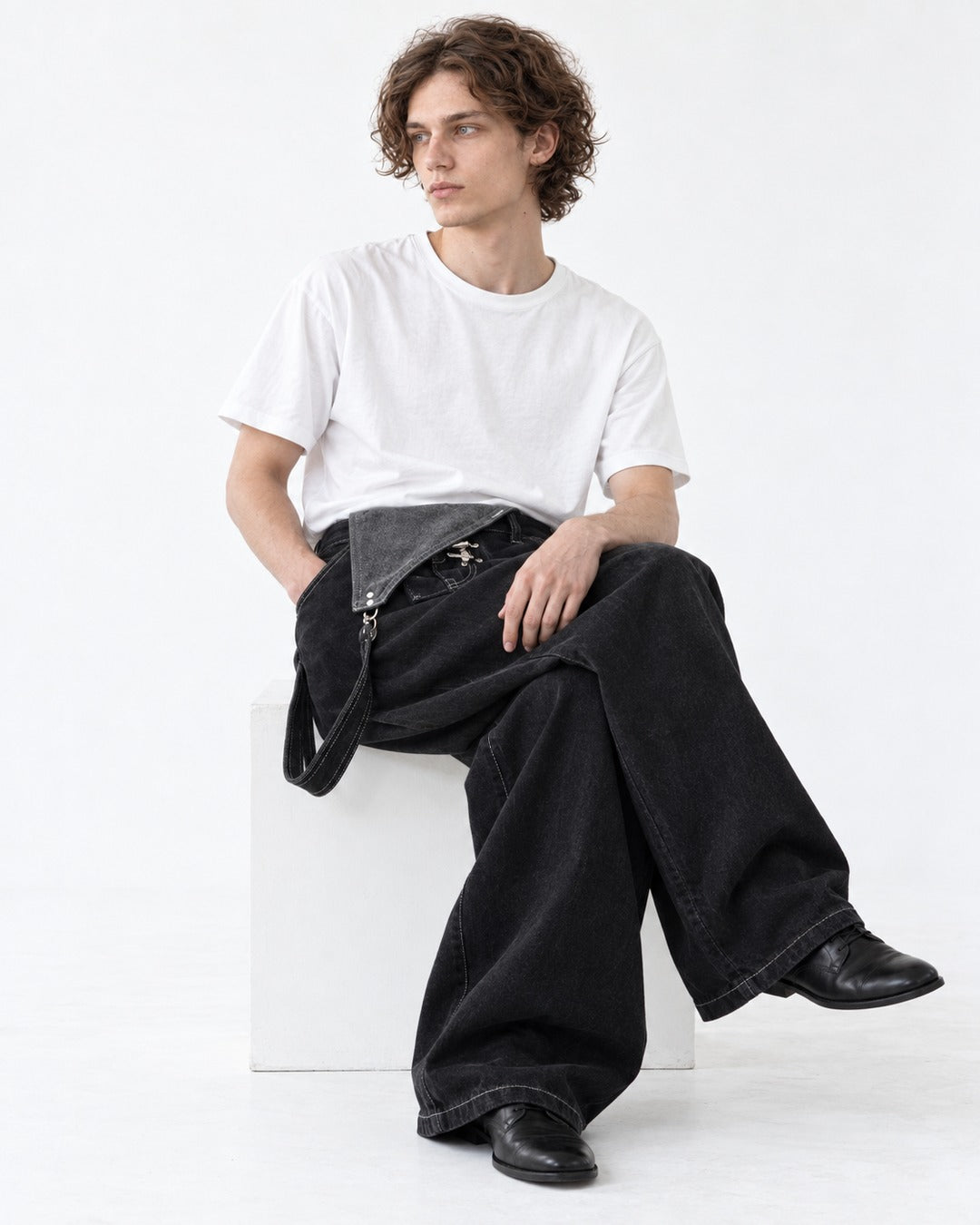 Wide-Leg Cargo Pants