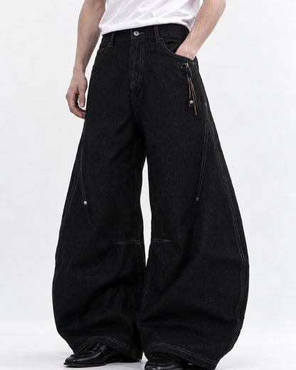 Curved-Panel Wide-Leg Jeans