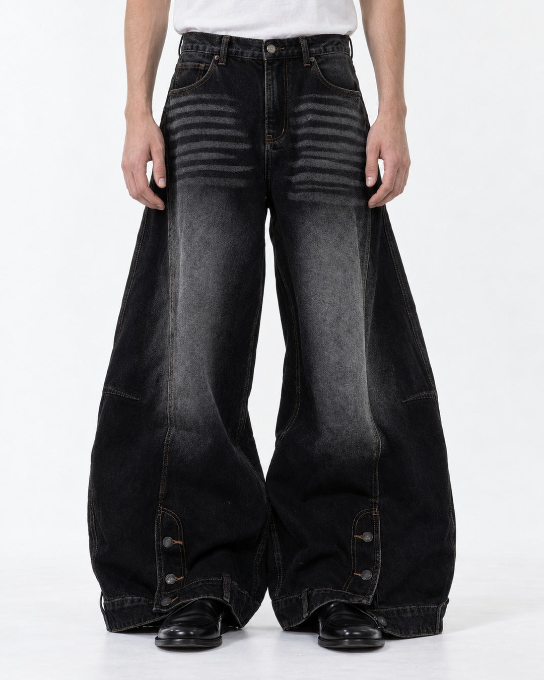 Ribbed-Panel Wide-Leg Jeans