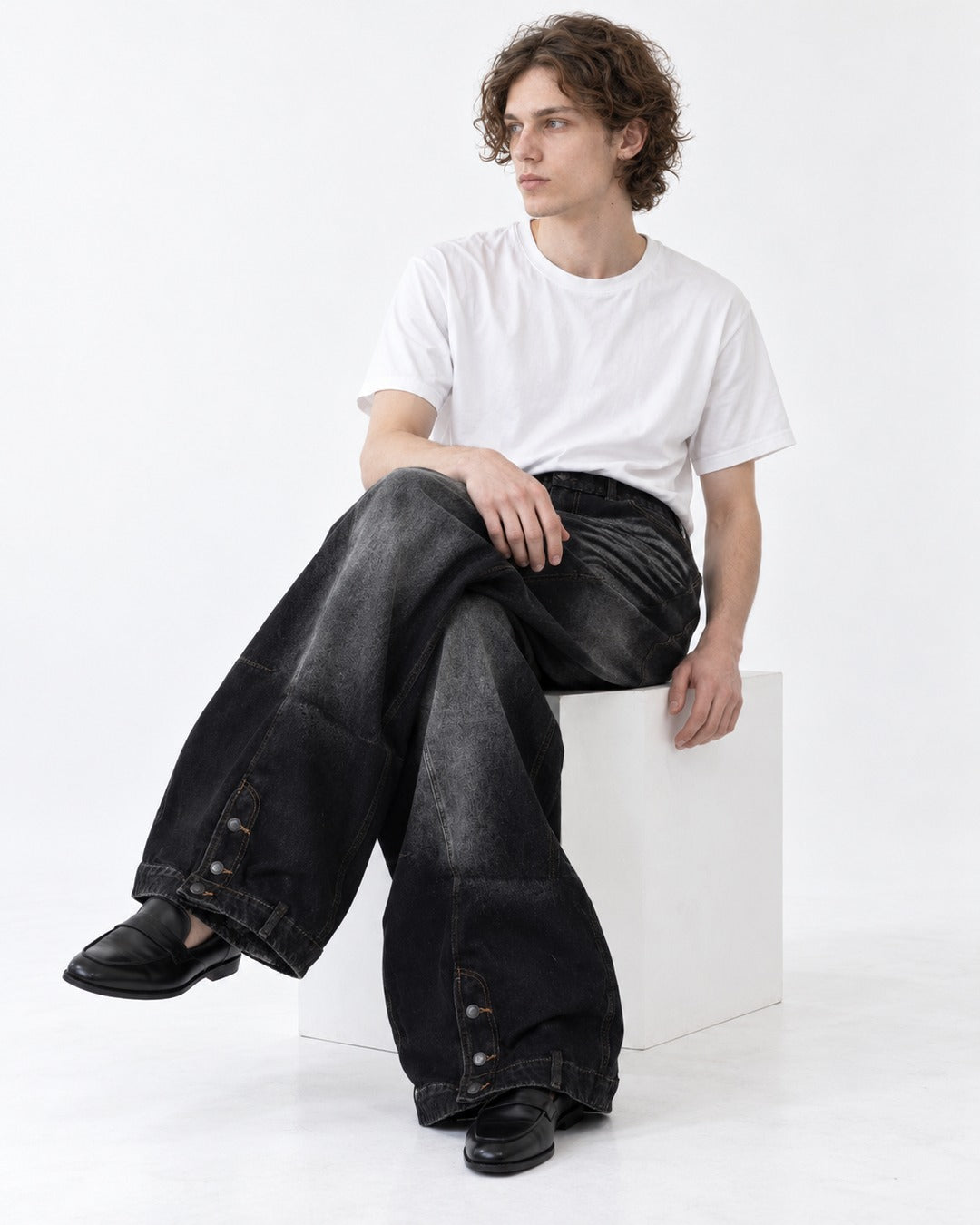 Ribbed-Panel Wide-Leg Jeans