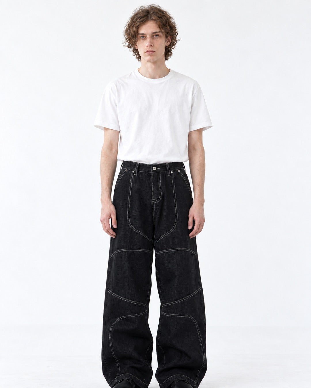Wide-Leg Jeans with White Contrast Stitching