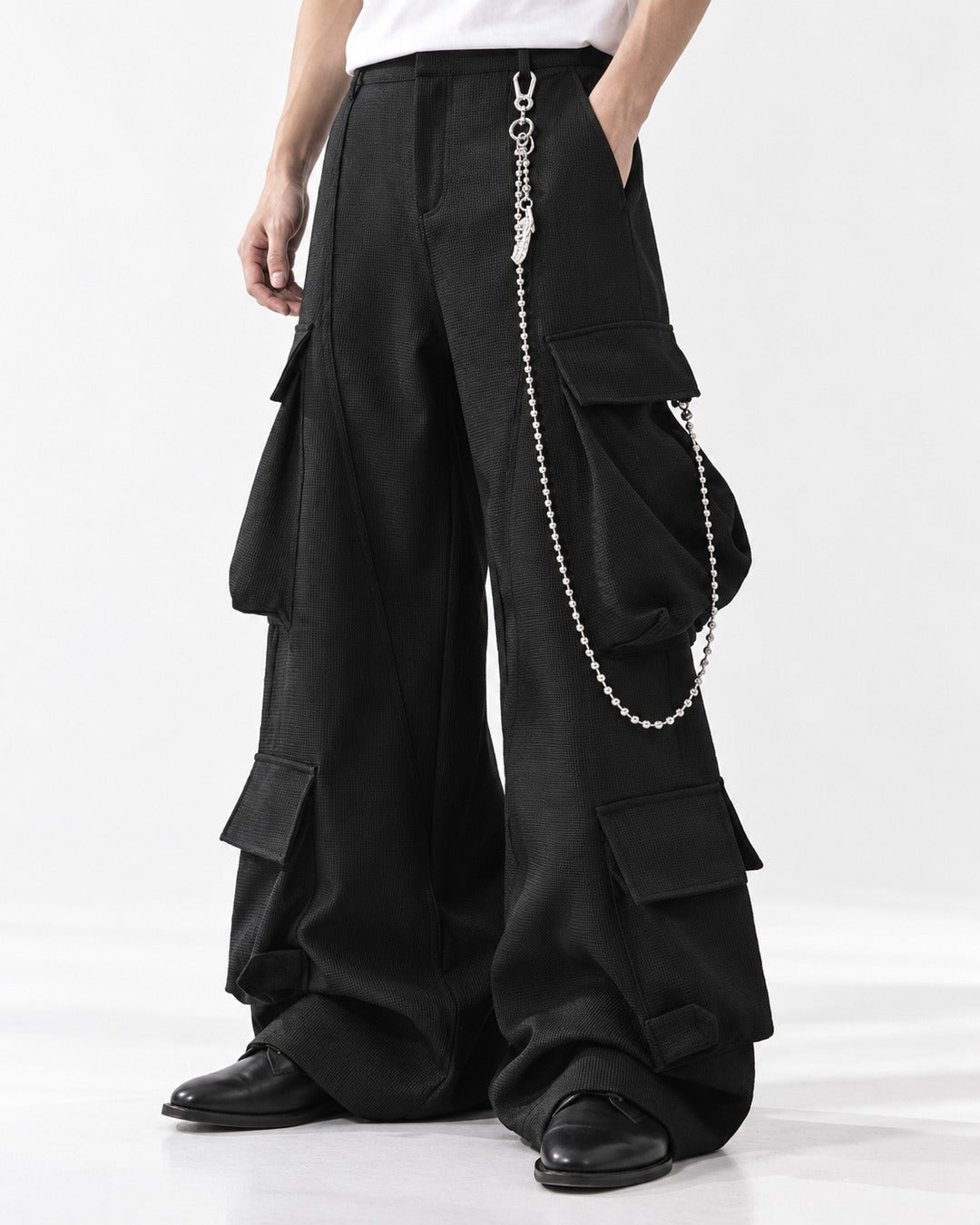 Double Flap-Pocket Wide-Leg Cargo Pants