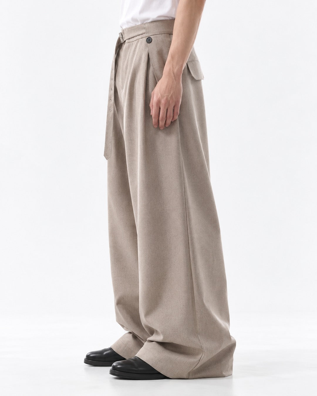 Button Strap Pleated Wide-Leg Trousers