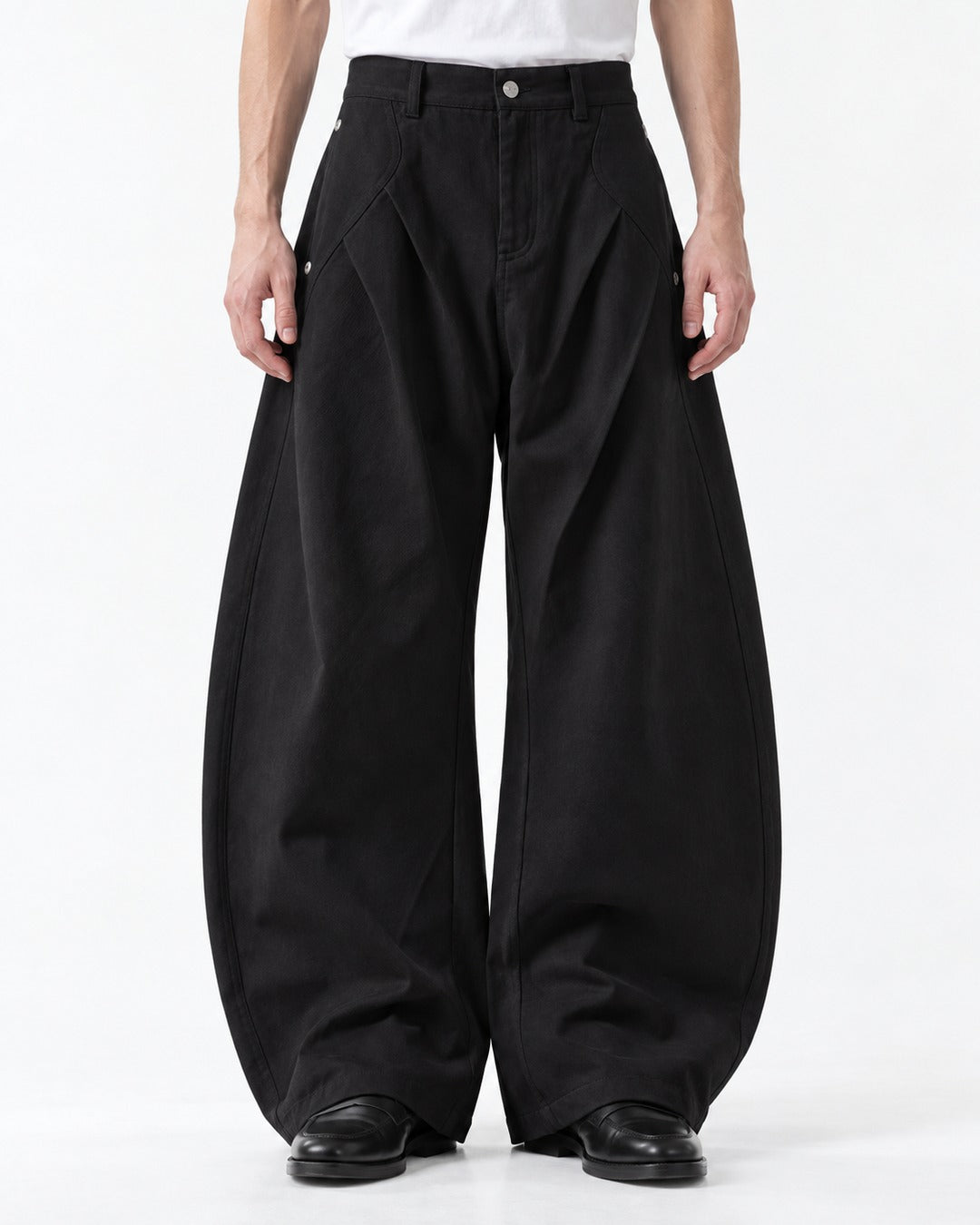 Curved Pleat Balloon Wide-Leg Trousers