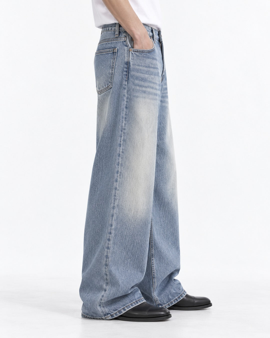 Vertical-Fade Straight Wide-Leg Jeans